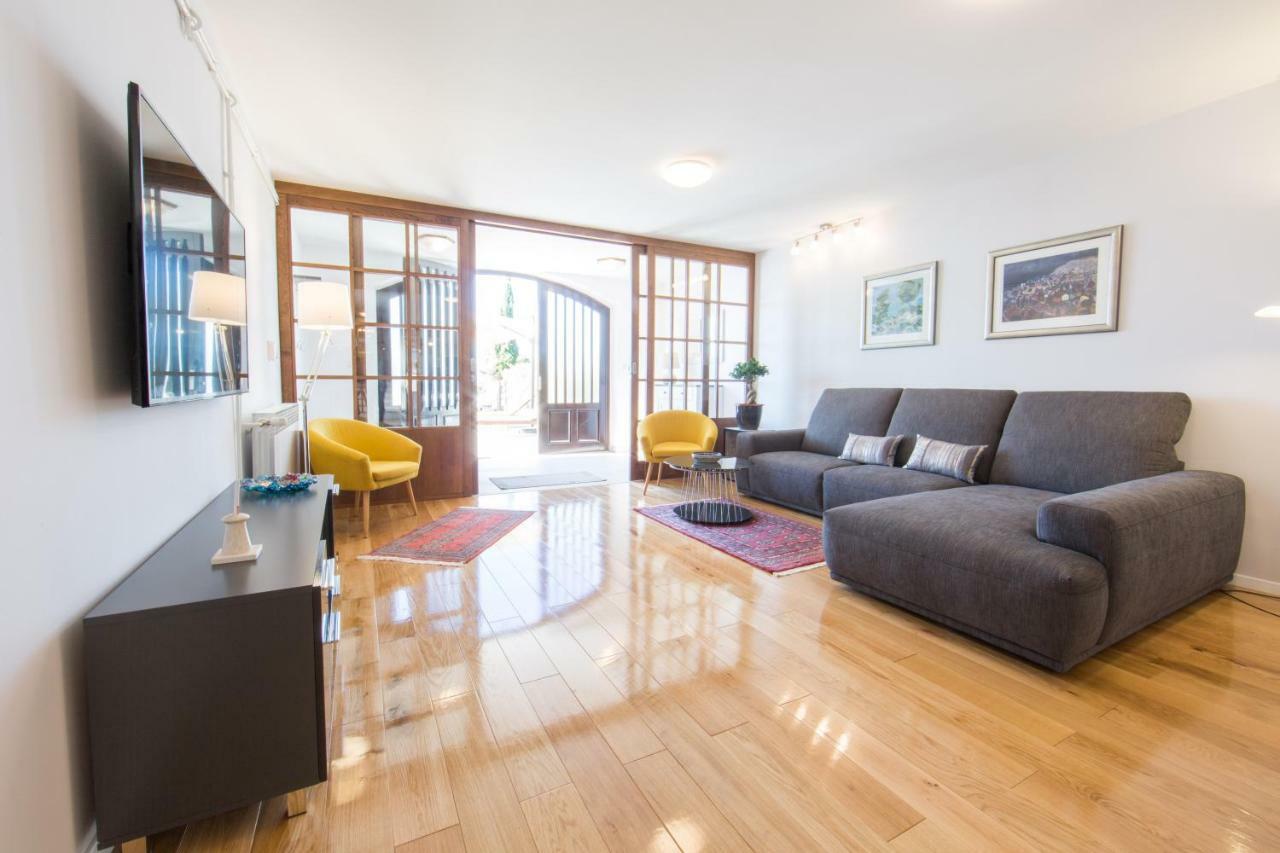 Melody M Apartment With Private Pool Split Dış mekan fotoğraf