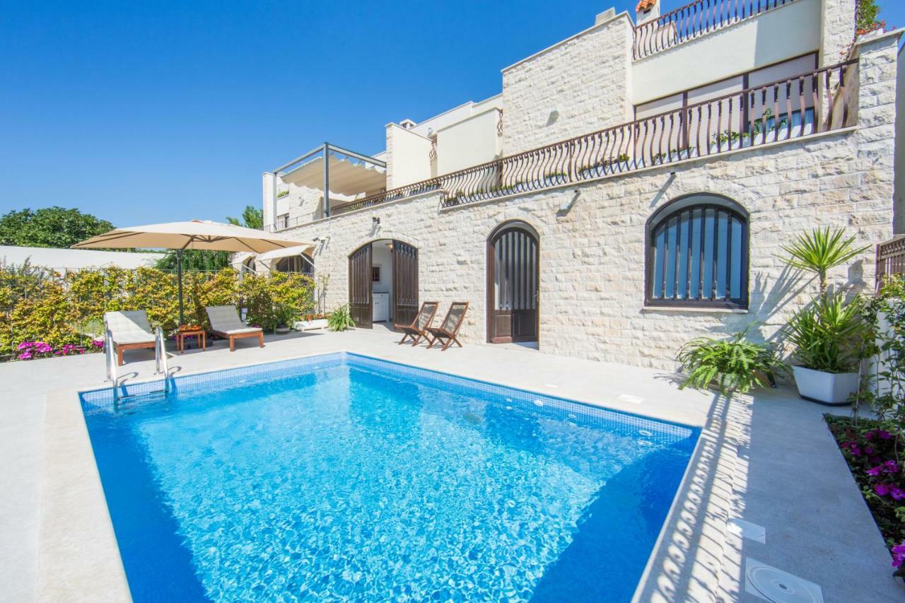 Melody M Apartment With Private Pool Split Dış mekan fotoğraf