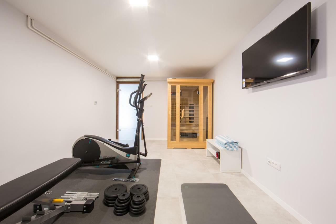 Melody M Apartment With Private Pool Split Dış mekan fotoğraf